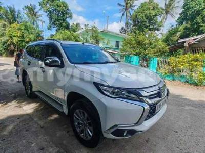 2016 Mitsubishi Montero