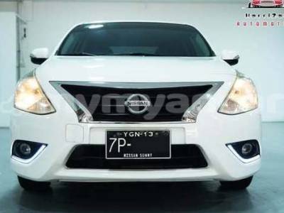 2017 Nissan Sunny