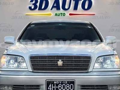 2002 Toyota Crown